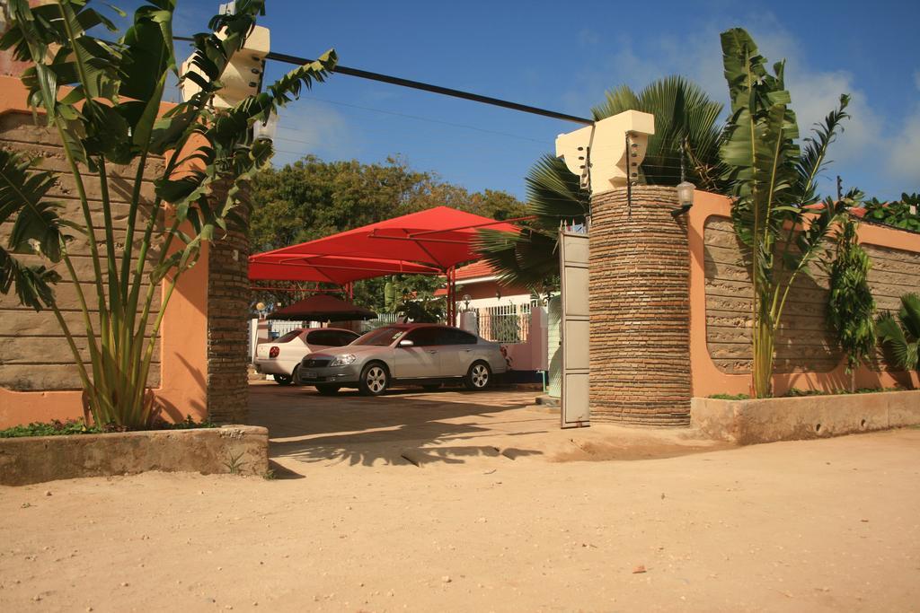 The Bright Star Resort Diani Beach Exteriör bild